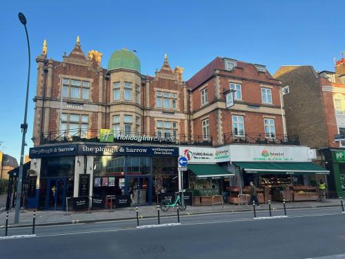 120-124 King Street, Hammersmith, London, W6