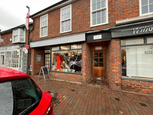 Stonemead House, High Street, Chalfont St. Giles, HP8