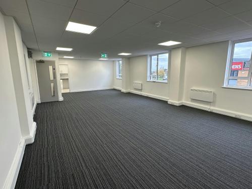 Unit 5, Phoenix Trading Estate, Bilton Rd, Alperton, UB6