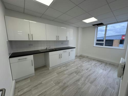 Unit 5, Phoenix Trading Estate, Bilton Rd, Alperton, UB6