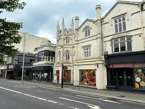96 Western Road, Brighton, BN1