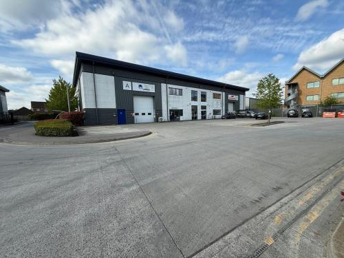 Unit A-B, Elstree Trade Park, Borehamwood, WD6