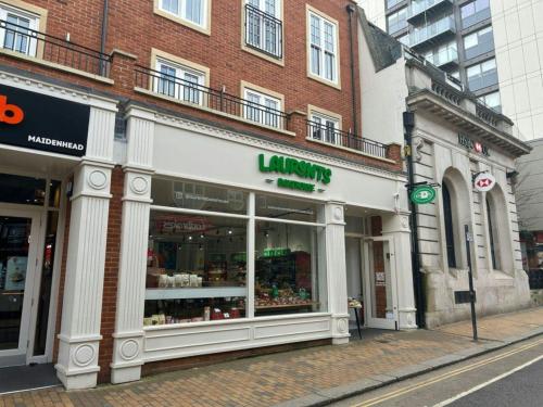 33 High Street, Maidenhead, SL6