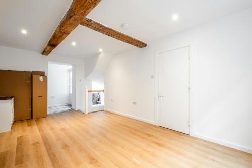 46 Crispin Street, Spitalfields, London, E1