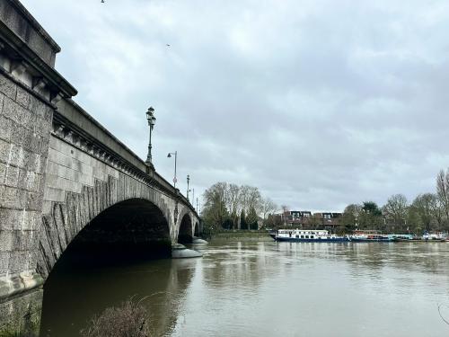 Unit 12, 8 Kew Bridge Road, Kew Bridge, Brentford, TW8