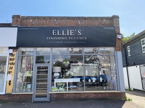 212 Main Road, Gidea Park, Romford, RM2