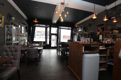 14 Market Place, Grantham, NG31