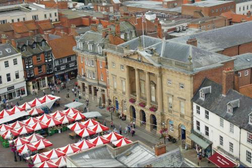 17-18 Market Place, Newark, NG24