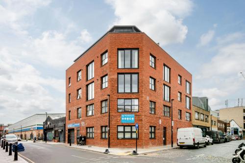 49 Mowlem Street, Bethnal Green, London, E2