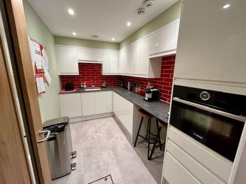 Ramsbury House, 22 High Street, Hungerford, RG17