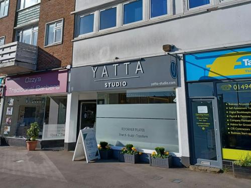 5 Woodside Road, Amersham, HP6