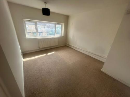 17 - 19 London Road, Calne, SN11