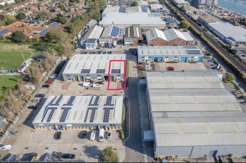 Unit B8, Dolphin Enterprise Centre, Evershed Way, Shoreham, BN43
