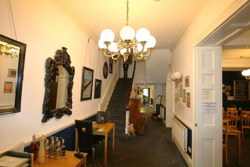 87 High Street, Poole, BH15