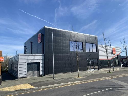 Unit B2, Stadium Way West, Bletchley, Milton Keynes, MK1