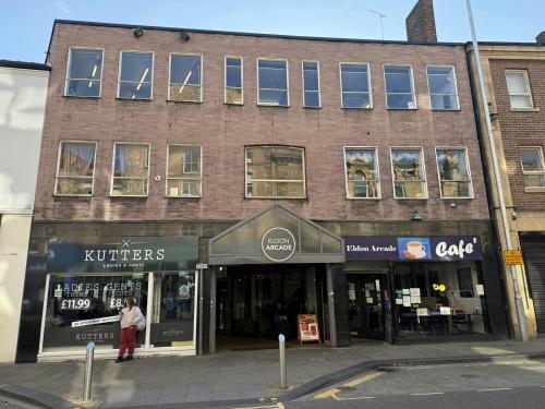 6 Eldon Arcade, Barnsley, S70