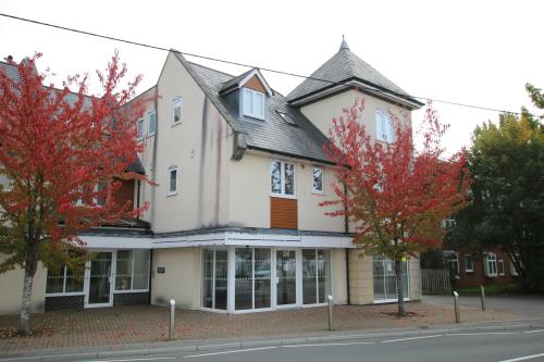 Unit B Centenary Place, 206 Station Road, West Moors, BH22
