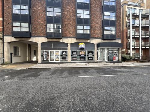 61-64 High Street, Southampton, SO14