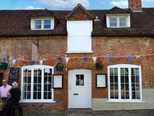 Units 4, 5a,8, 9 &16, Lion & Lamb Yard, Farnham, GU9