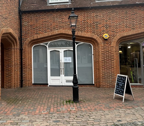 5a Lion & Lamb Yard, Farnham, GU9