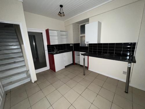 24 North End Parade, West Kensington, London, W14