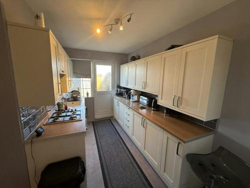129 Hersham Road, Walton on Thames, KT12