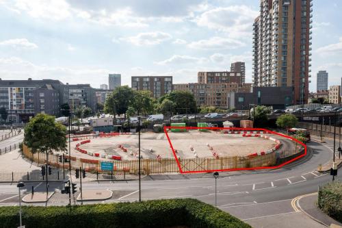 16,805 Sq ft, Twelvetrees Crescent, Bromley by Bow, London, E3