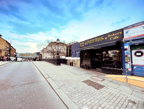250 Camden High Street, Camden, London, NW1