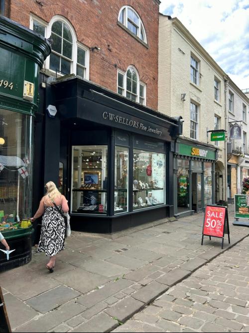 5 Low Pavement, Chesterfield, S40