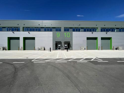 Unit 9 Bedrock Park, Ferndown Industrial Estate, Vulcan Way, Wimborne, BH21