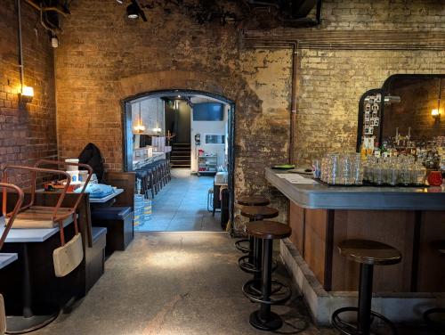 r/o 137 Upper Street, Islington, London, N1