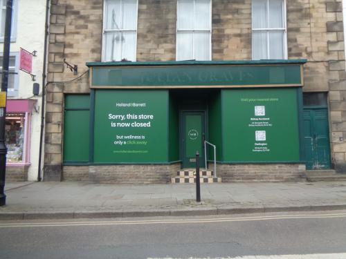 31 Market Place, Barnard Castle, DL12