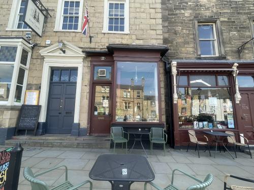 15 Market Place, Barnard Castle, DL12