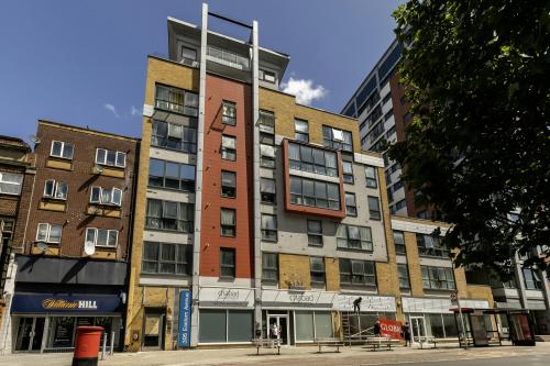 397A Gants Hill, Ilford, IG2