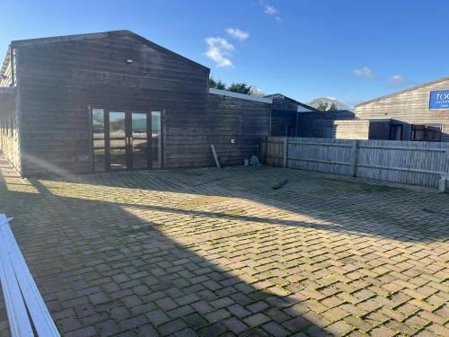 Bradmoor Farm, Stanbridge Road, Haddenham, Aylesbury, HP17