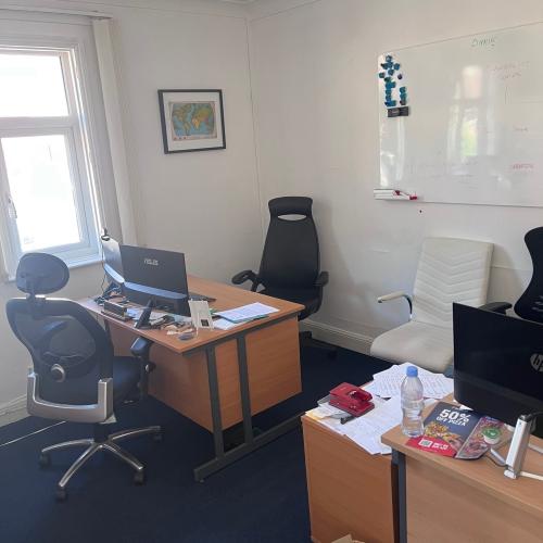 10 Bradgate Road, Leicester, LE7