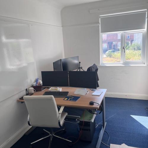 10 Bradgate Road, Leicester, LE7