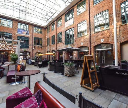 Unit C The Electric Press, Millennium Square, Leeds, LS1