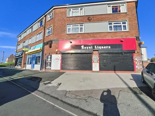 328-330 Pound Road, Oldbury, B68