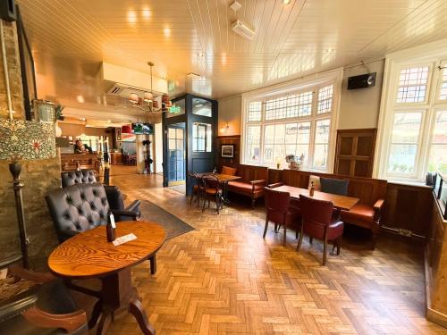 Hammersmith Ram, 81 King Street, Hammersmith, London, W6