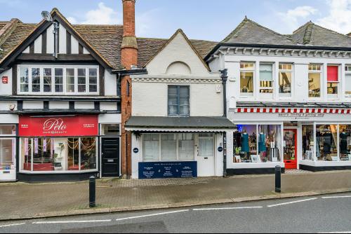 7 High Street, Pinner, HA5