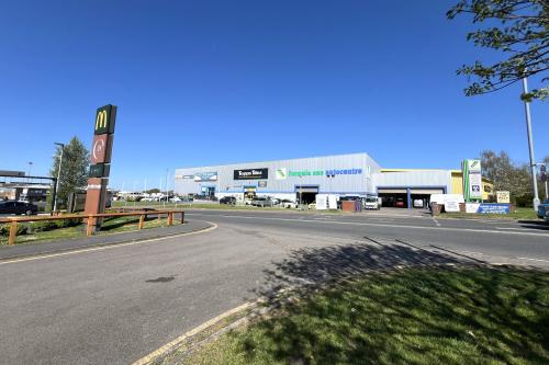 Unit 1a, Widford Industrial Estate, 41 Robjohns Road, Widford, Chelmsford, CM1