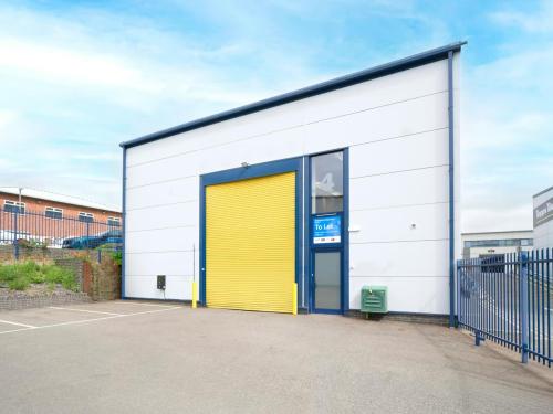 Unit 4 Hutton Industrial Estate, Brentwood Trade Park, Tallon Road, Brentwood, CM13