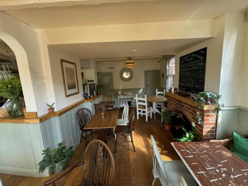 The Rose & Olive Branch Pub, Callow Hill, Virginia Water, GU25