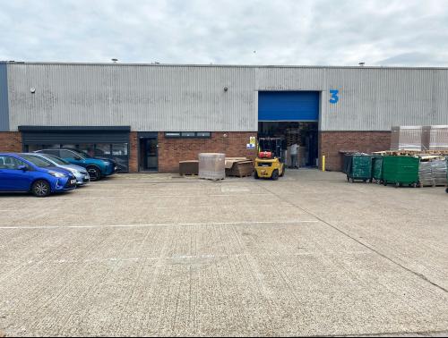 Unit 3, Crayside Industrial Estate, Thames Road, Crayford, DA1