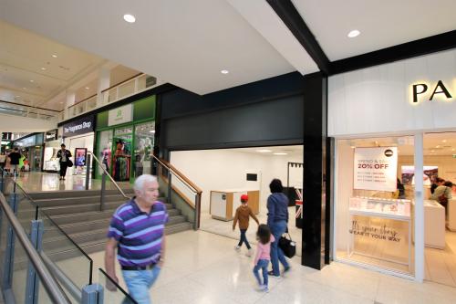 Unit 19, The Dolphin Shopping Centre, Poole, BH15