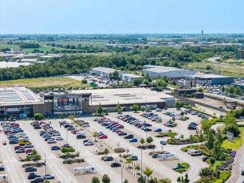Former Dobbies Garden Centre, Campbells Meadow, Hardwick Road, King's Lynn, PE30