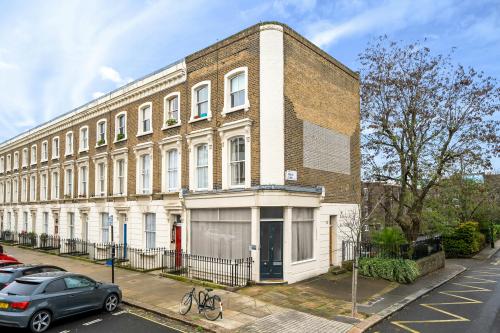 51 Chalcot Road, Primrose Hill, London, NW1