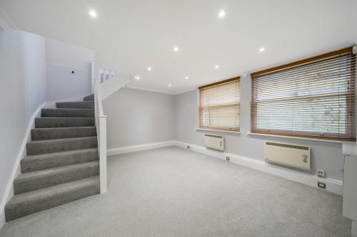 51 Chalcot Road, Primrose Hill, London, NW1