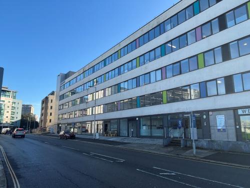 Studio 5-11, Plymouth, PL1